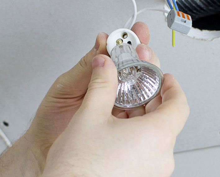 r-light-2